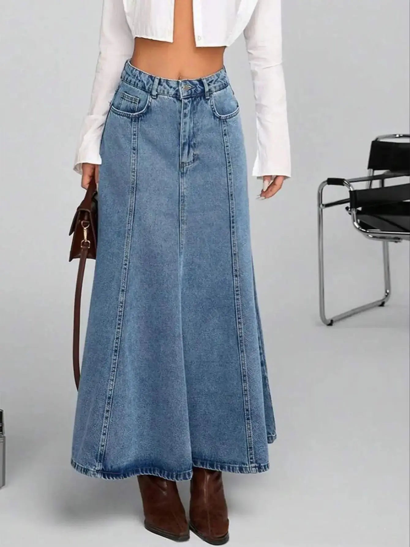 Women's denim long half skirt, with large A-shaped loose pleated design, stylish and elegant slanted pocket, nostalgic washed bl